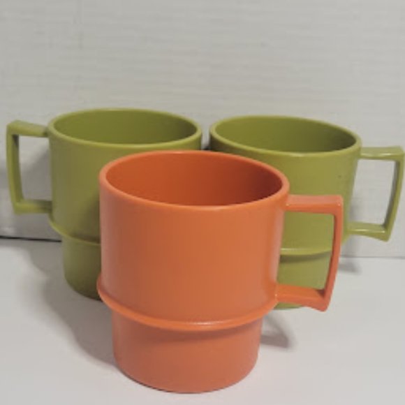 SET OF 3 VINTAGE TUPPERWARE STACKABLE CUPS GREEN/ORANGE - Picture 1 of 5